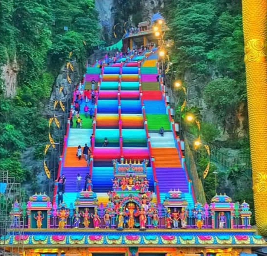 Kepong Homestay Selayang Batu Caves By Warm Home クアラルンプール エクステリア 写真